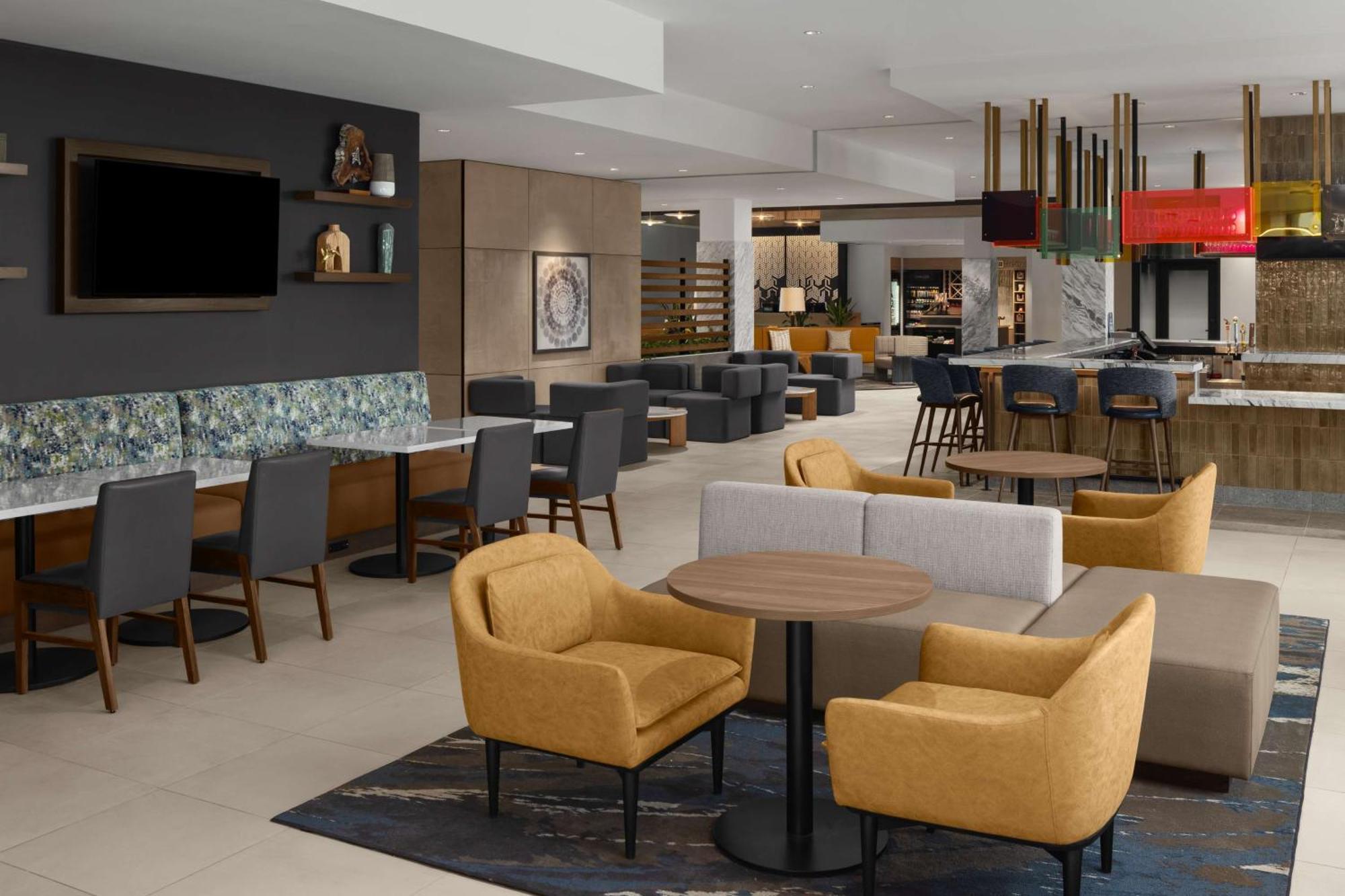 Hilton Garden Inn Grand Prairie At Epiccentral Exterior foto