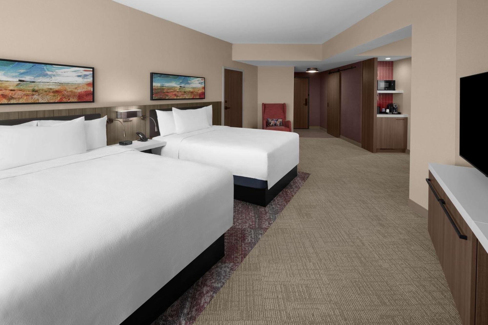 Hilton Garden Inn Grand Prairie At Epiccentral Exterior foto